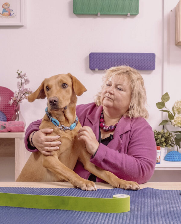 Dozentin-Sabine Mai - KINESIOTAPING FÜR HUNDE